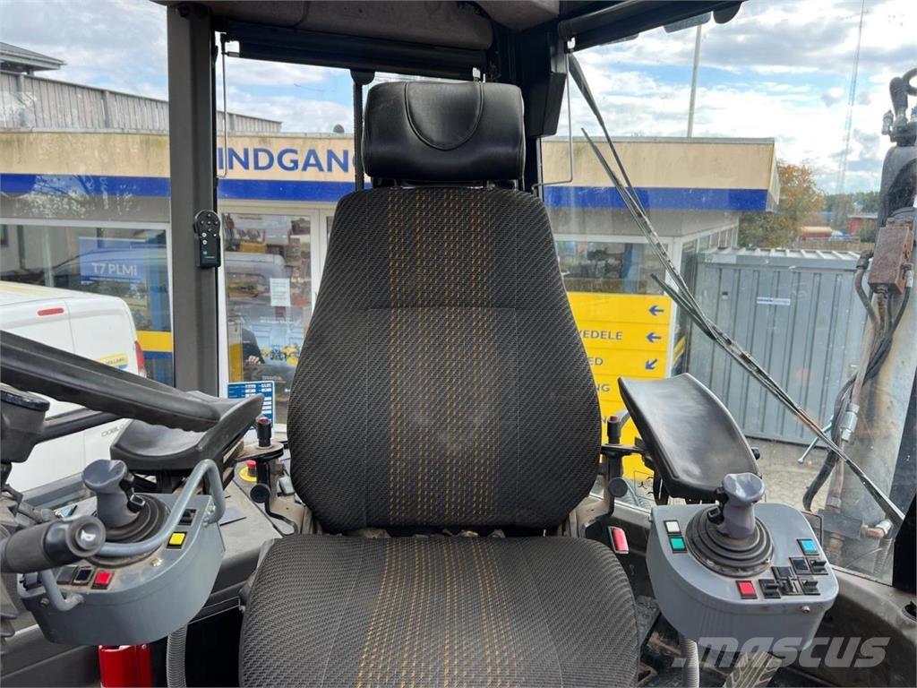 Huddig 1260 Backhoe