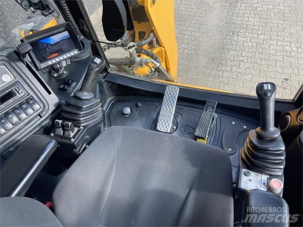 JCB 4CX Backhoe