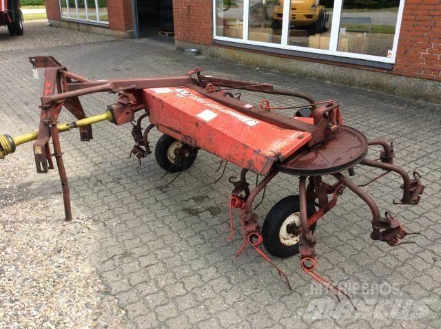 JF 320 RIVE Rakes and tedders