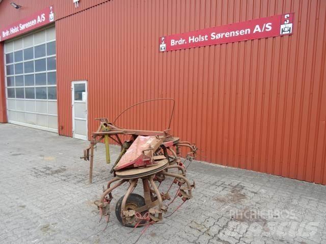 JF CR 320 Rakes and tedders