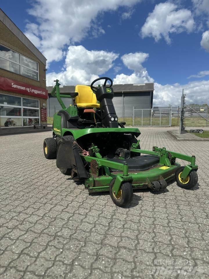 John Deere 1435 Compact tractors