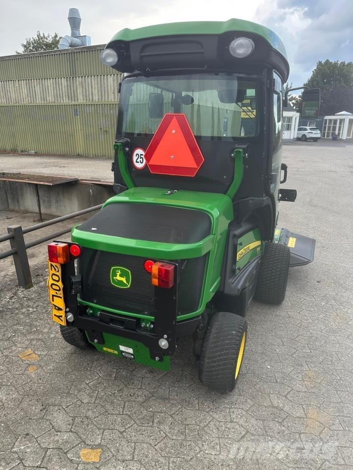 John Deere 1575 Compact tractors