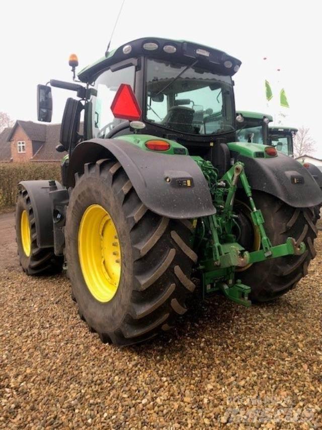 John Deere 6250R Tractors