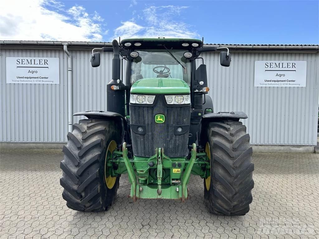 John Deere 7250R Tractors