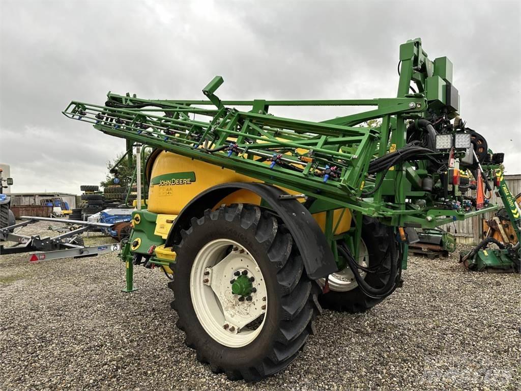 John Deere 740I Trailed sprayers