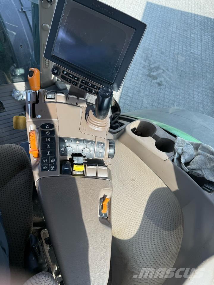 John Deere 8370R Tractors