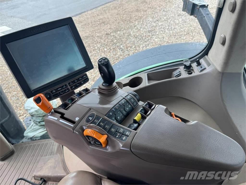 John Deere 8370R Tractors