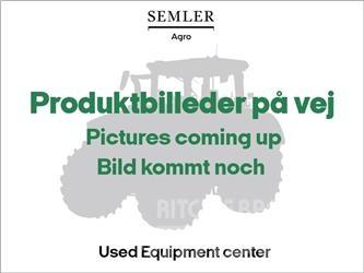 John Deere 8700 A Fairway mowers