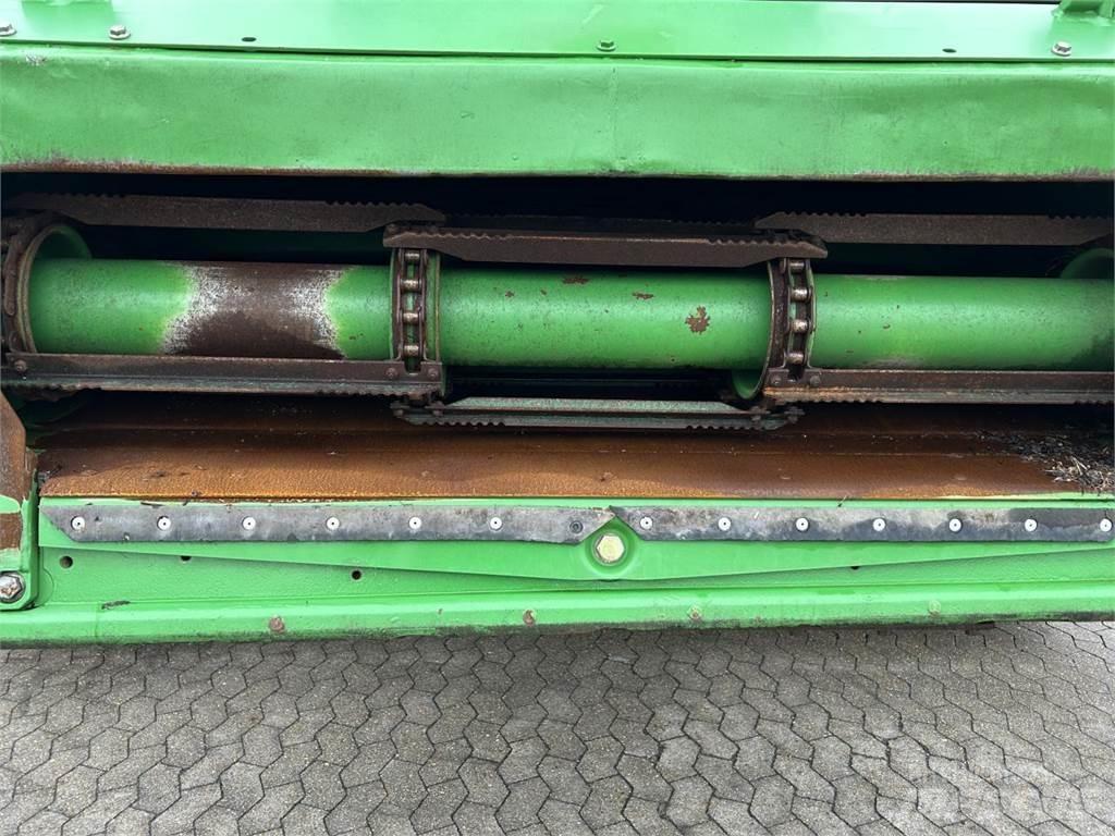 John Deere T670 Combine harvesters