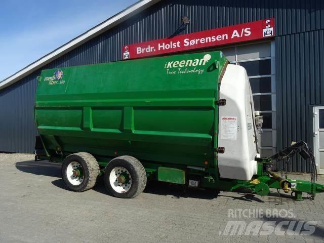 Keenan MF 380 Forage wagons