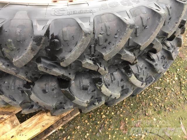 Kleber 9.5 X 44 Tyres, wheels and rims