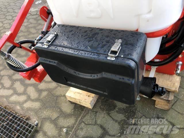 Kuhn P300 Other groundscare machines