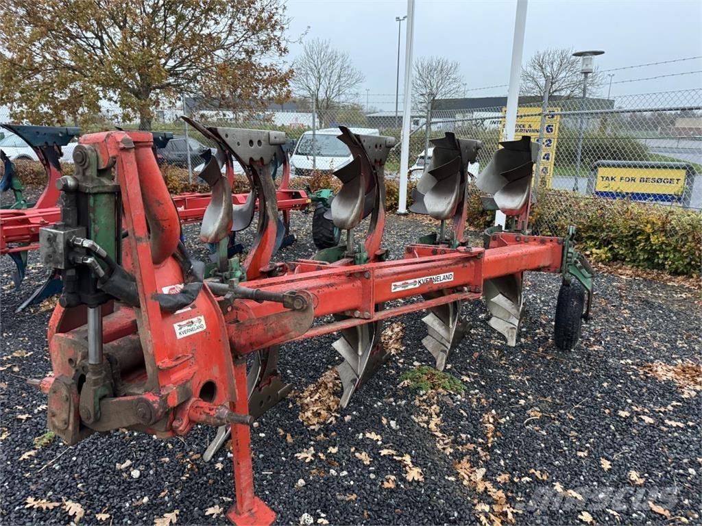 Kverneland 4X14E Reversible ploughs