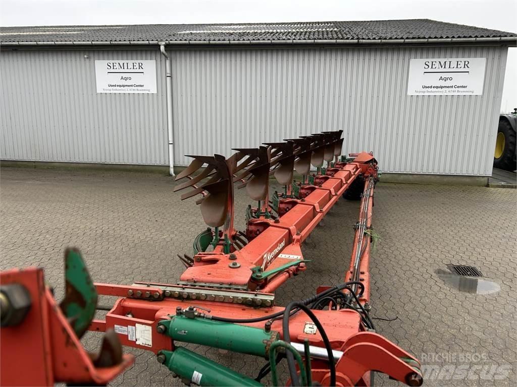 Kverneland PB100 Reversible ploughs