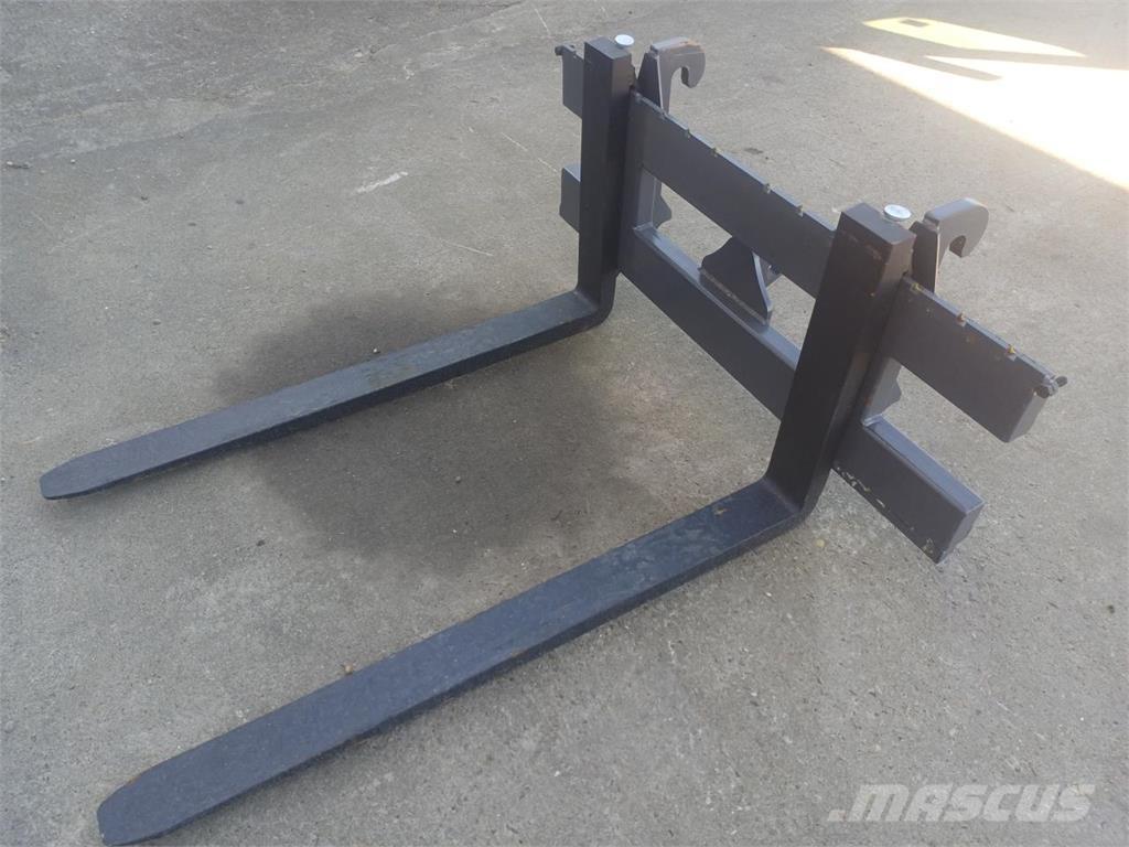 MO PALLEGAFFELSÆT Front loaders and diggers