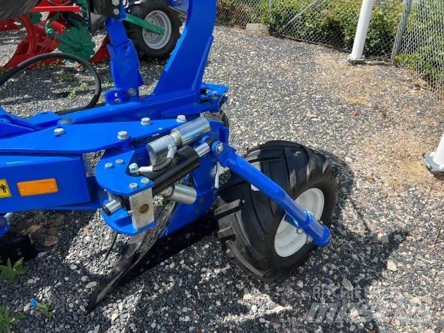 New Holland PMH4 Reversible ploughs