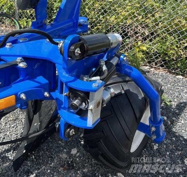 New Holland PMVH4 Reversible ploughs