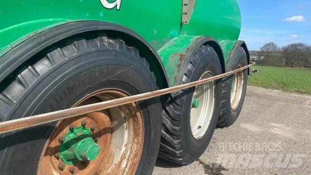 Samson PG 25 Slurry tankers