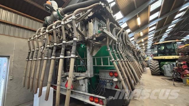 Samson SBX 2 30 Fertilizer sprayers