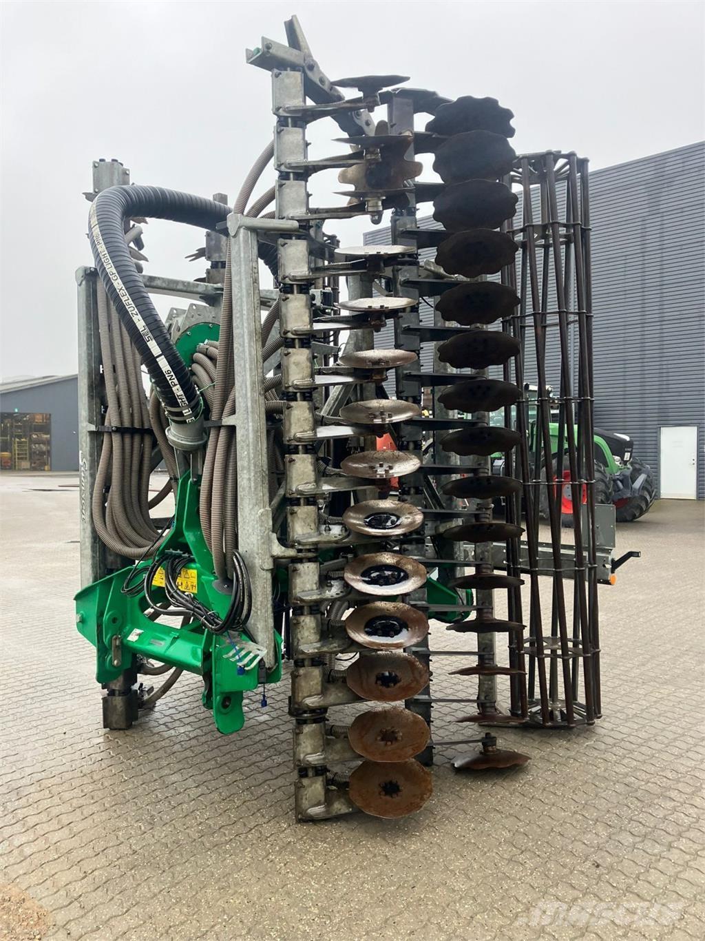 Samson SD II 700 Fertilizer sprayers