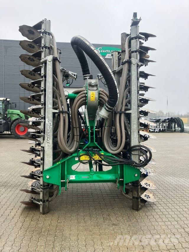 Samson SD II 700 Fertilizer sprayers