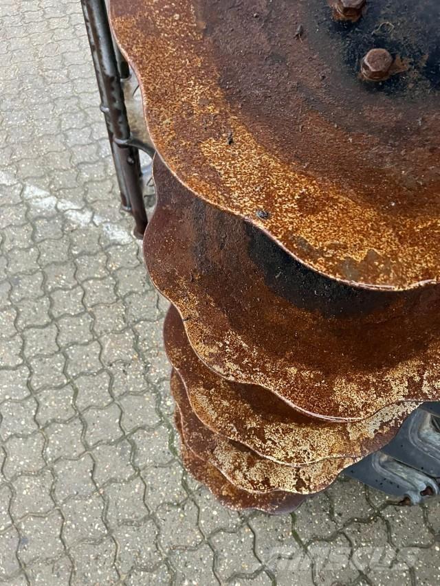 Samson SD II 700 Fertilizer sprayers