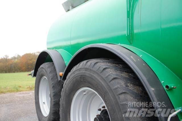 Samson SG 23 Slurry tankers