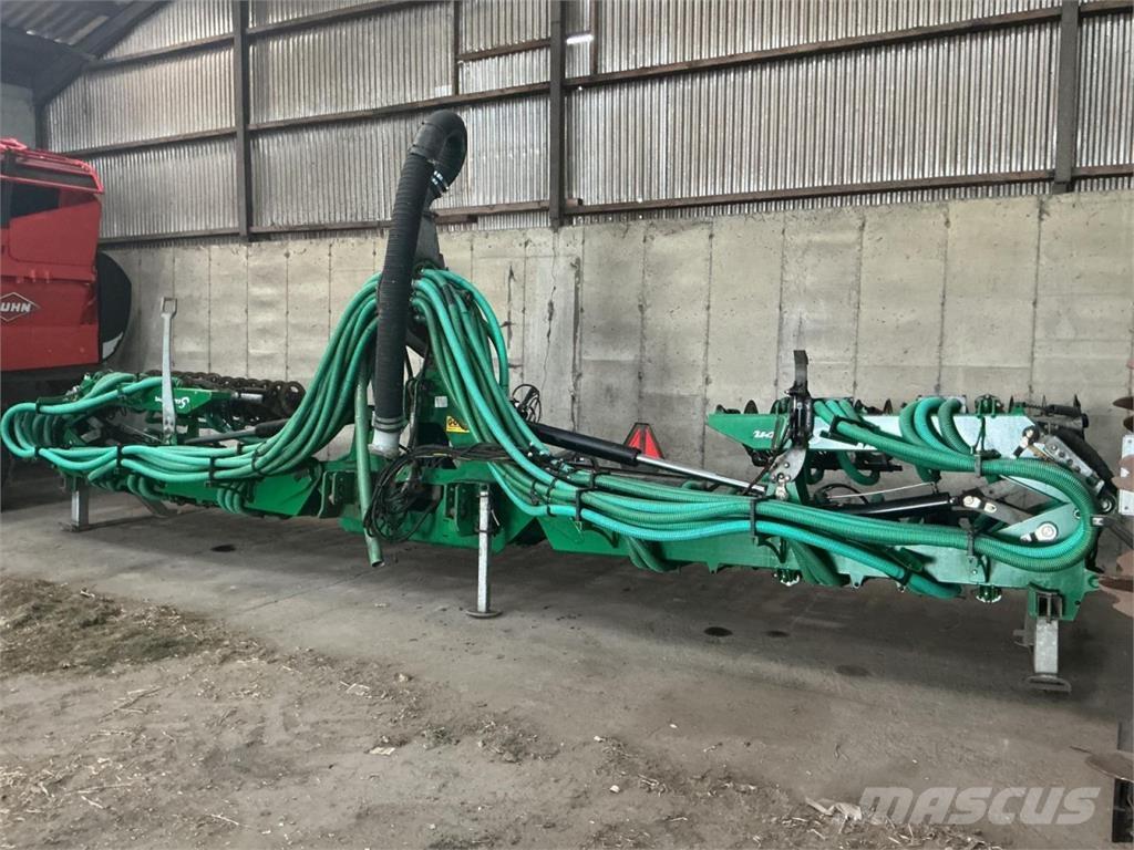 Samson TD 12 Fertilizer sprayers