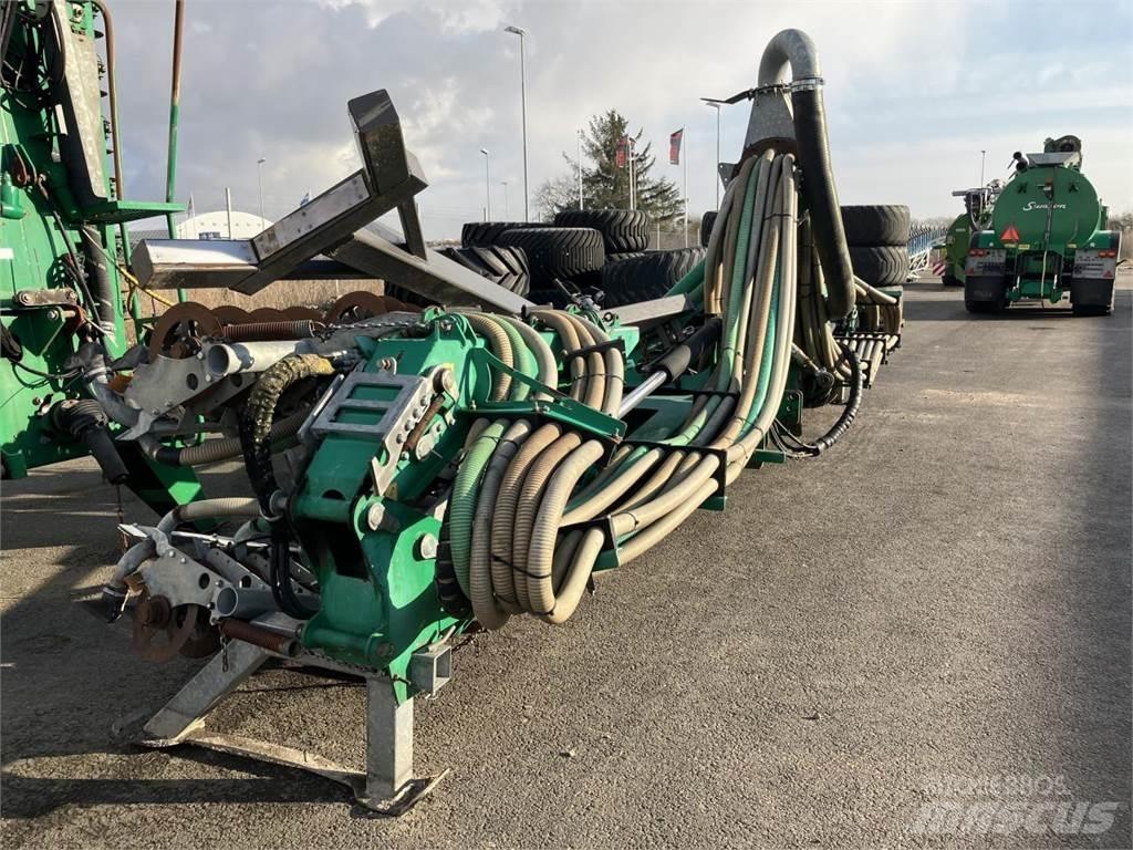 Samson TD 12 Fertilizer sprayers