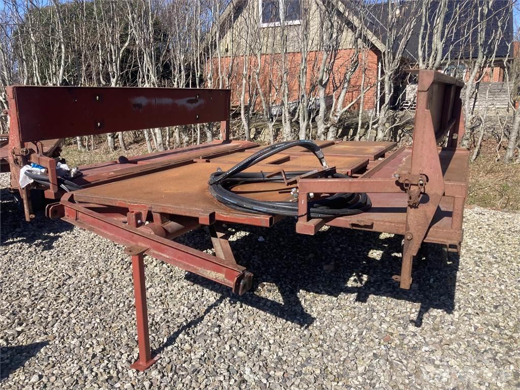 Spragelse 325 Bale trailers