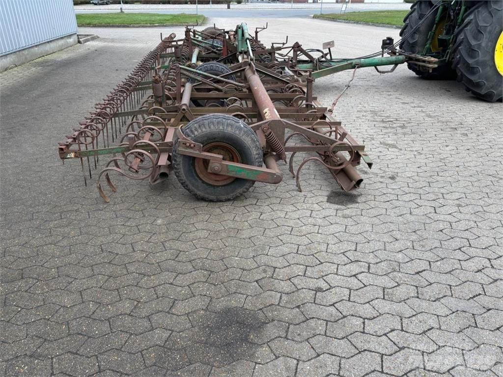 Wiberg E950 Harrows