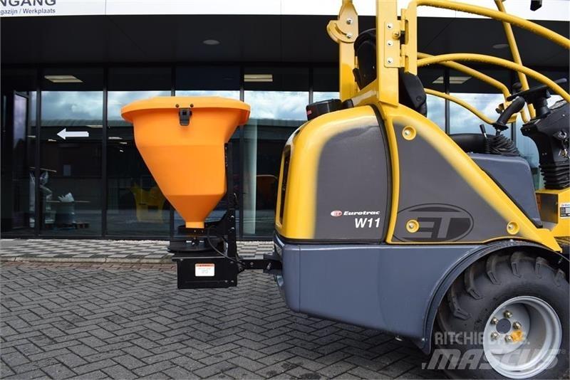  - - -  BOXER Sand and salt spreaders
