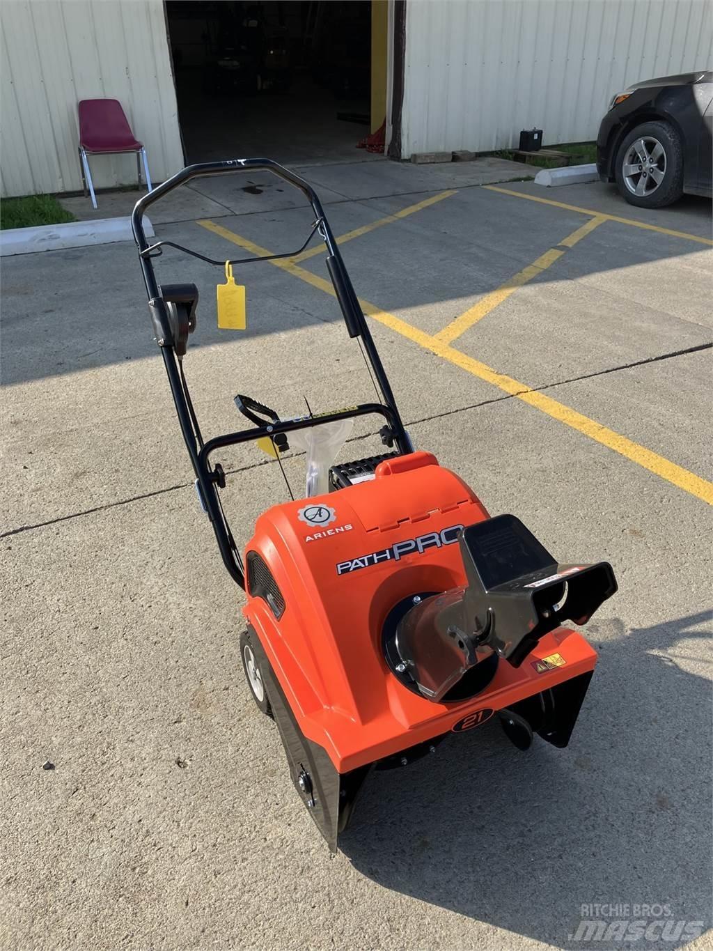 Ariens 938033 Snow throwers