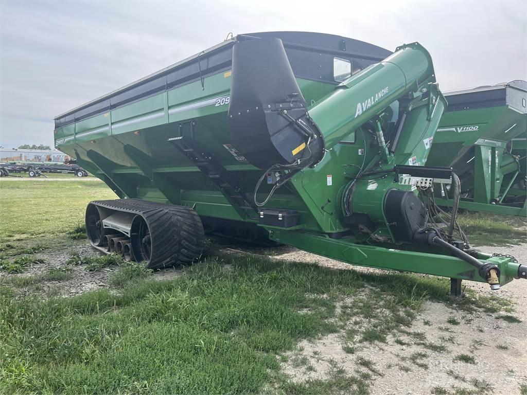 Brent 2096 Grain / Silage Trailers