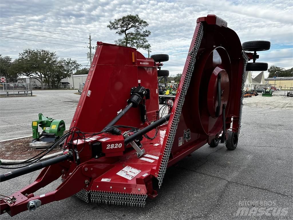 Bush Hog 2820 Bale shredders, cutters and unrollers