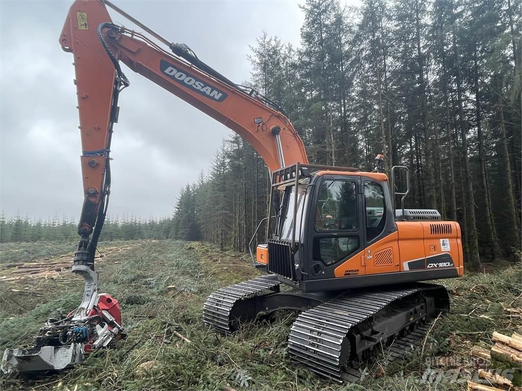 Doosan DX180LC Harvesters