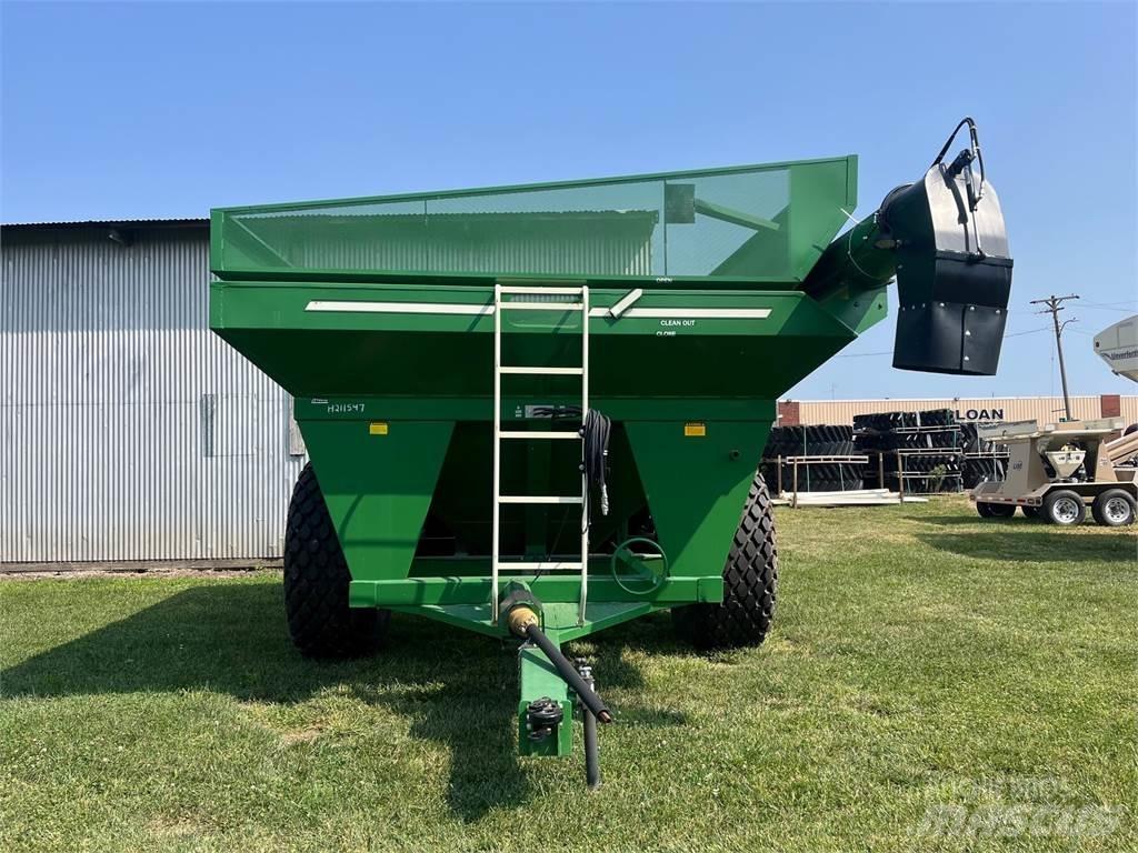 E-Z Trail 710 Grain / Silage Trailers