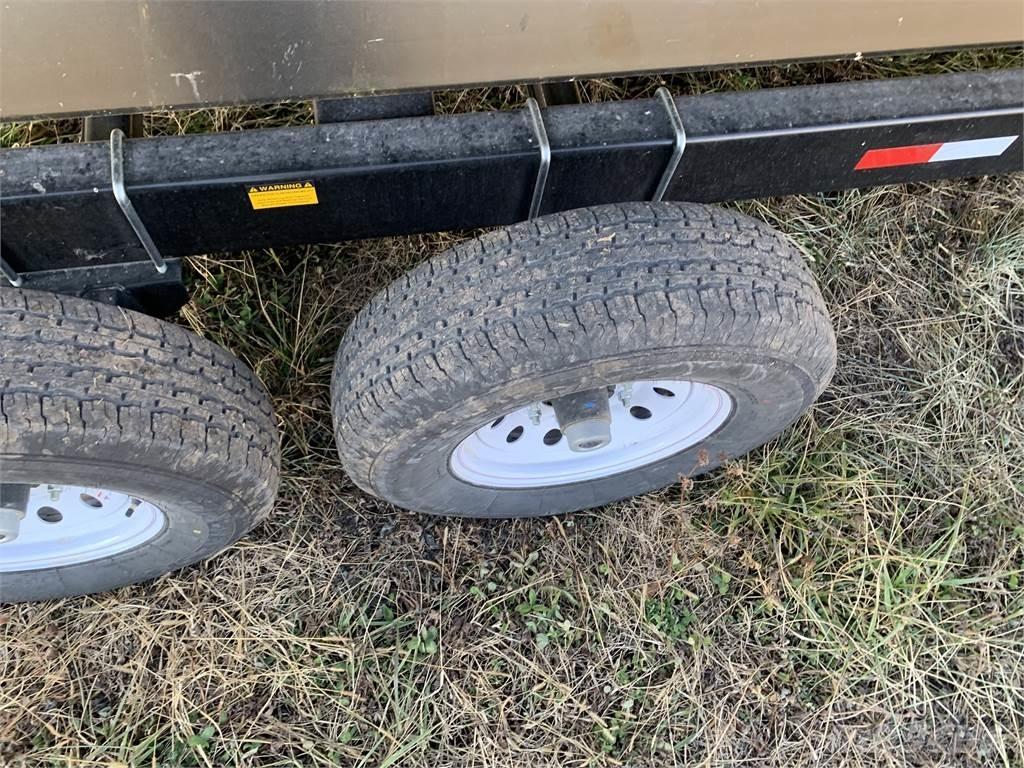 E-Z Trail GC42 Grain / Silage Trailers