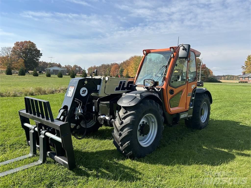 JLG 925 Telehandlers