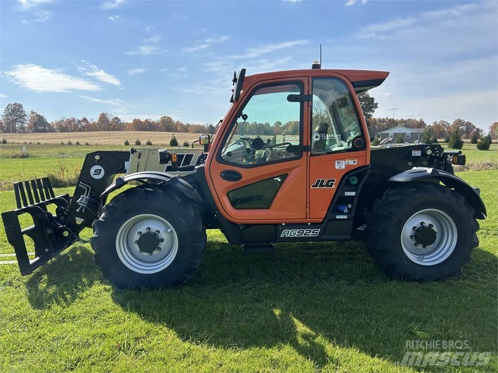 JLG 925 Telehandlers