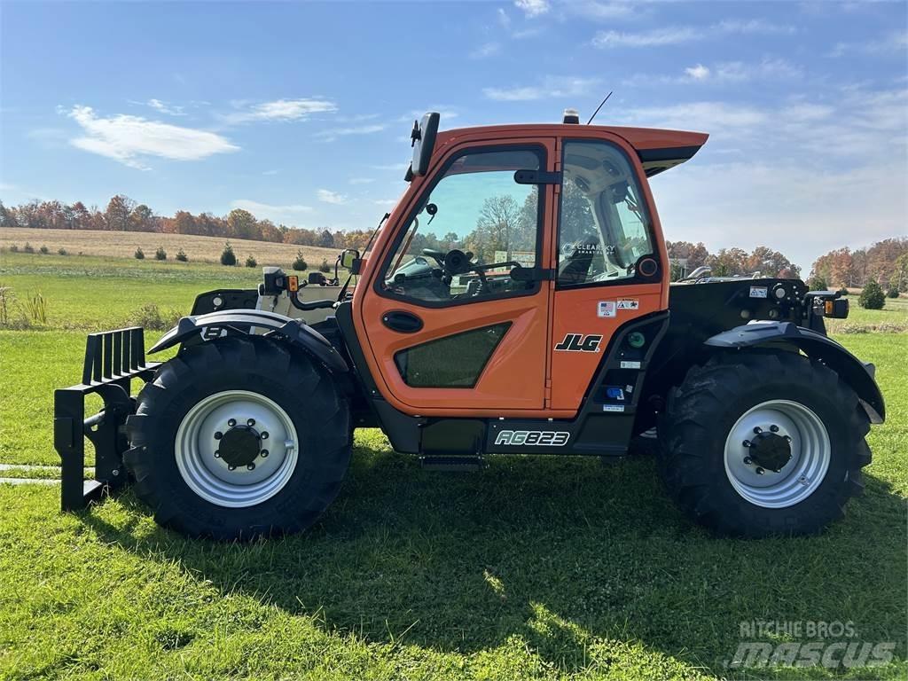JLG AG823 Telescopic handlers