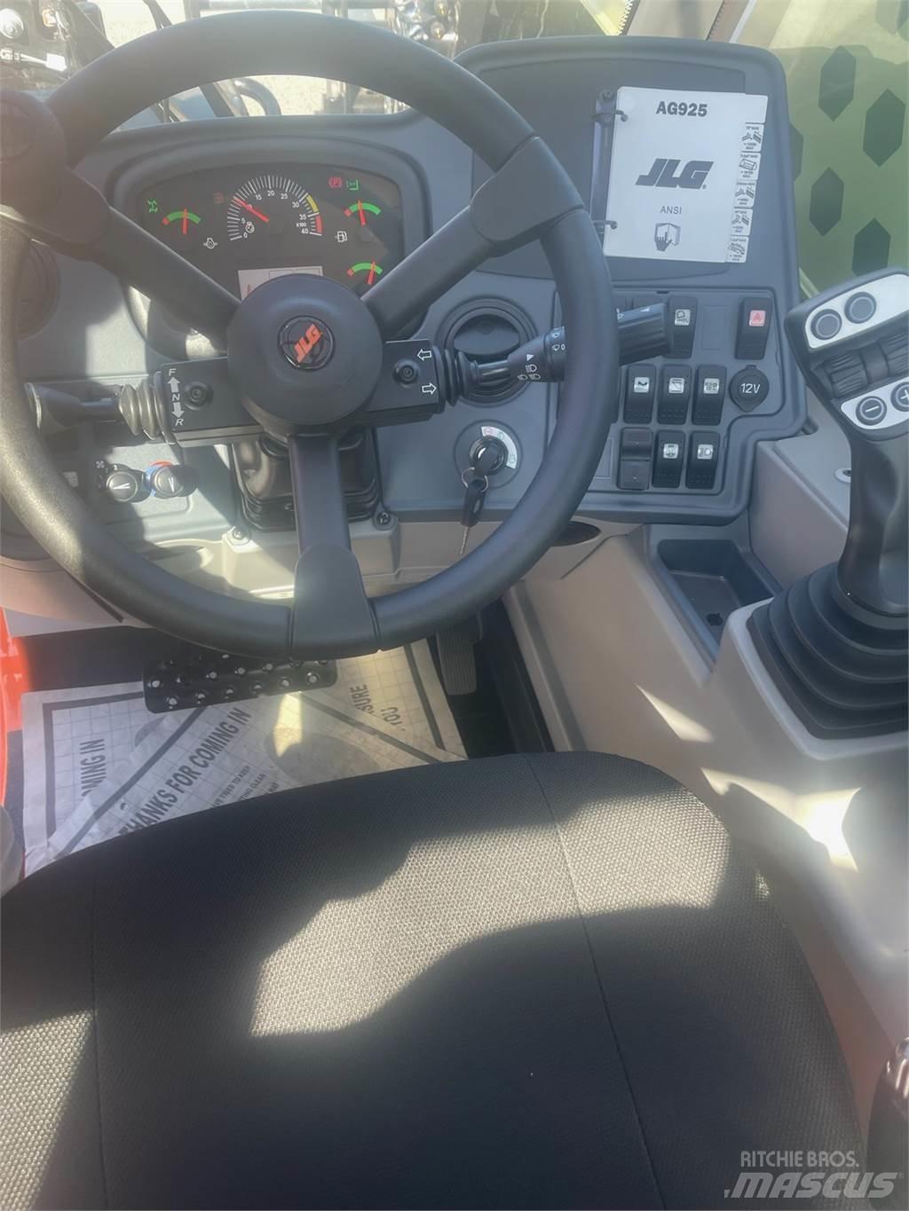 JLG AG925 Telehandlers