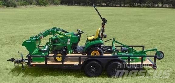 John Deere 1025R Compact tractors