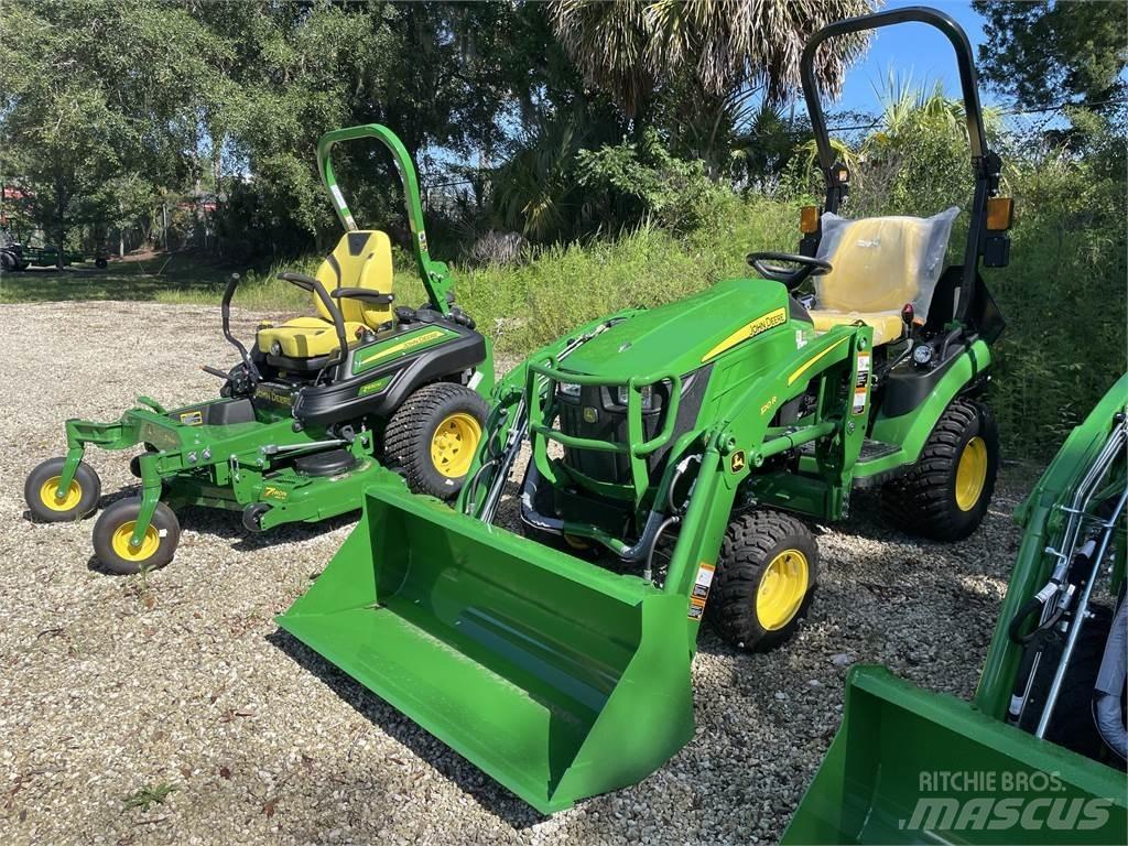 John Deere 1025R Compact tractors