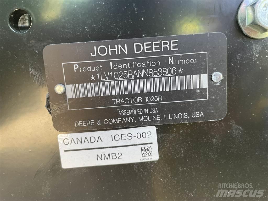 John Deere 1025R Compact tractors