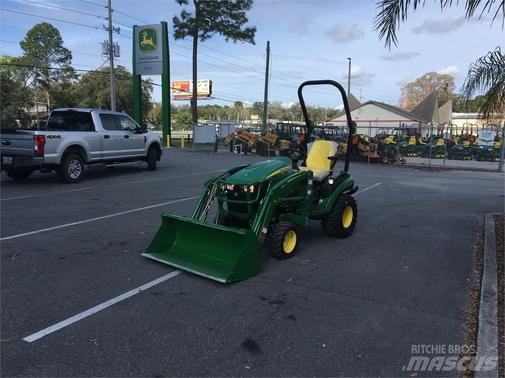 John Deere 1025R Compact tractors