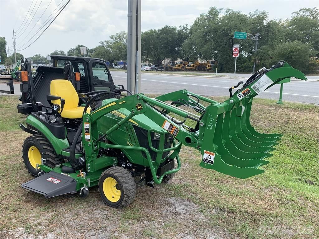 John Deere 1025R Compact tractors