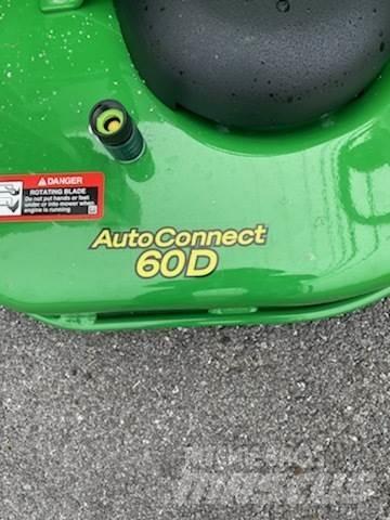 John Deere 1025R Compact tractors