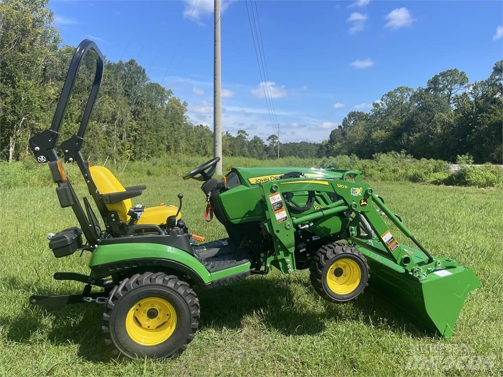 John Deere 1025R Compact tractors