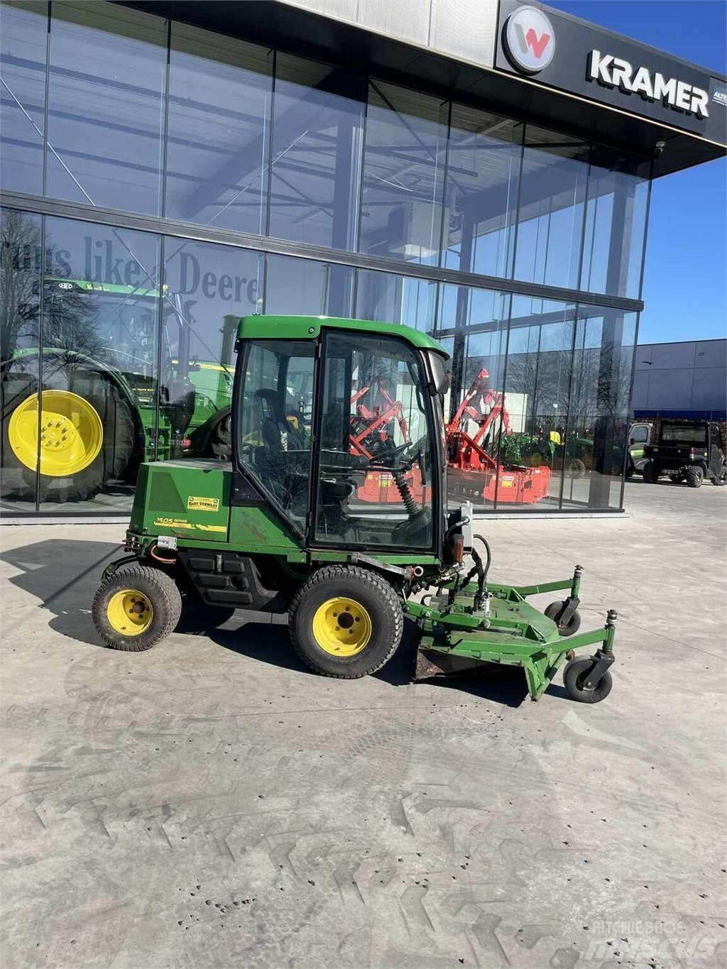 John Deere 1505 Riding mowers